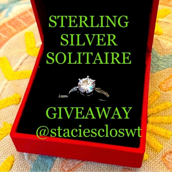 Jewelry - 🎁 GIFT 🎁 MYSTERY SURPRISE!